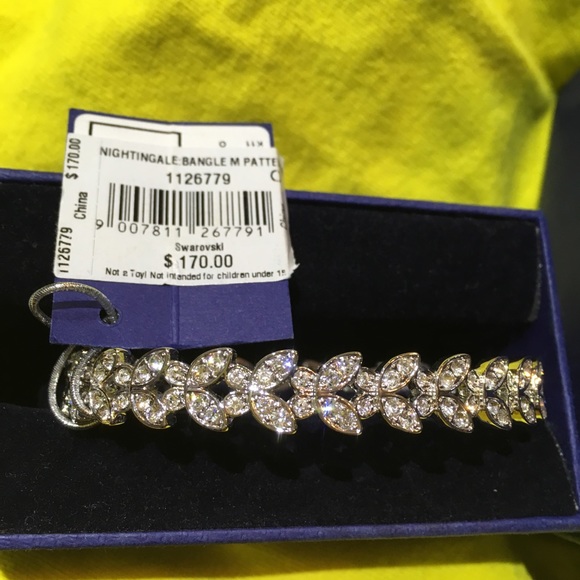 Swarovski ‘Nightingale’ Pattern M Bangle NIB - Picture 2 of 3